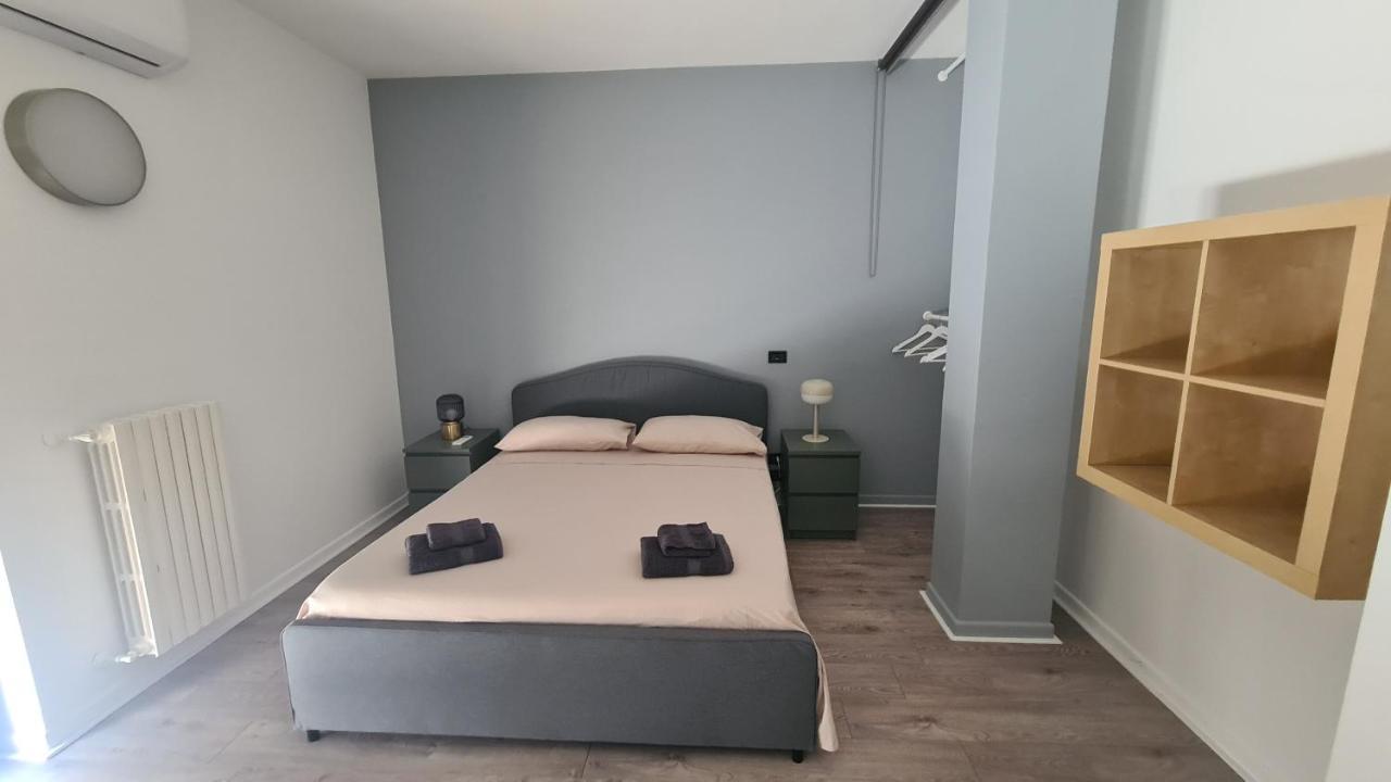 Casa Mistral Apartment Bari Bagian luar foto
