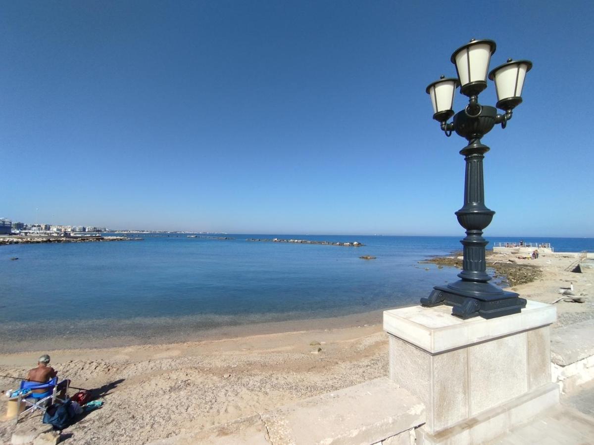 Casa Mistral Apartment Bari Bagian luar foto