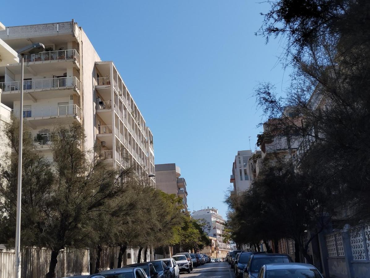 Casa Mistral Apartment Bari Bagian luar foto